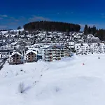 Aparthotel Weitblick 4*