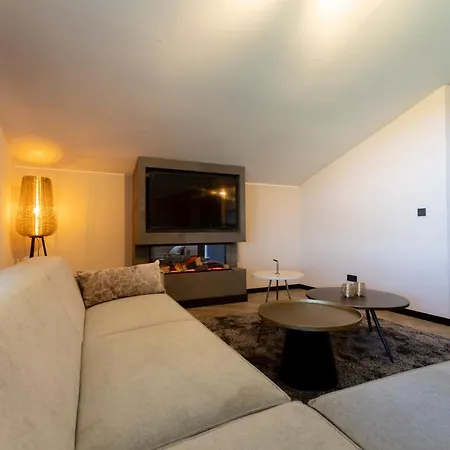 Weitblick Aparthotel 4*